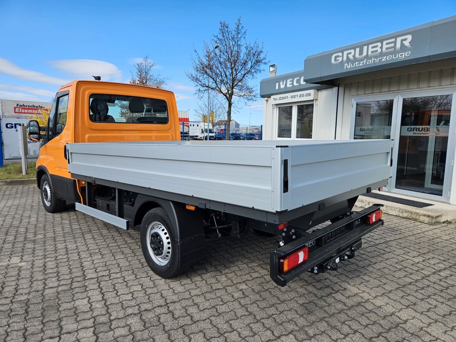 Fahrzeugabbildung Iveco eDaily 35S14E Pritsche