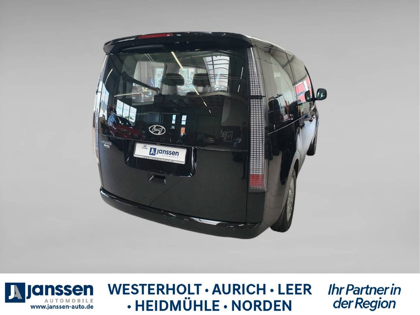 Fahrzeugabbildung Hyundai STARIA 9-Sitzer (MJ23) 2.2 CRDi 8 A/T 2WD (177PS