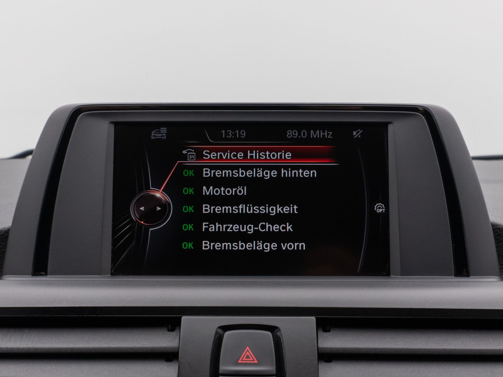 Fahrzeugabbildung BMW 118d Advantage PDChint Sitzhzg Geschwindigkeits