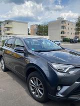 Toyota RAV 4 2,5-l-Hybrid Team Deutschland Auto 4x2... - gebrauchte Toyota RAV 4 aus dem Jahr 2018