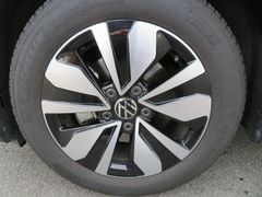 VW Golf VIII 2.0 TDI Goal DSG LED Nav Rfk Ahk ACC VW Golf VIII 2.0 TDI Goal DSG LED Nav Rfk Ahk ACC