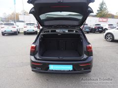 VW Golf VIII Life 1.5 TSI Bluetooth Navi LED Klima