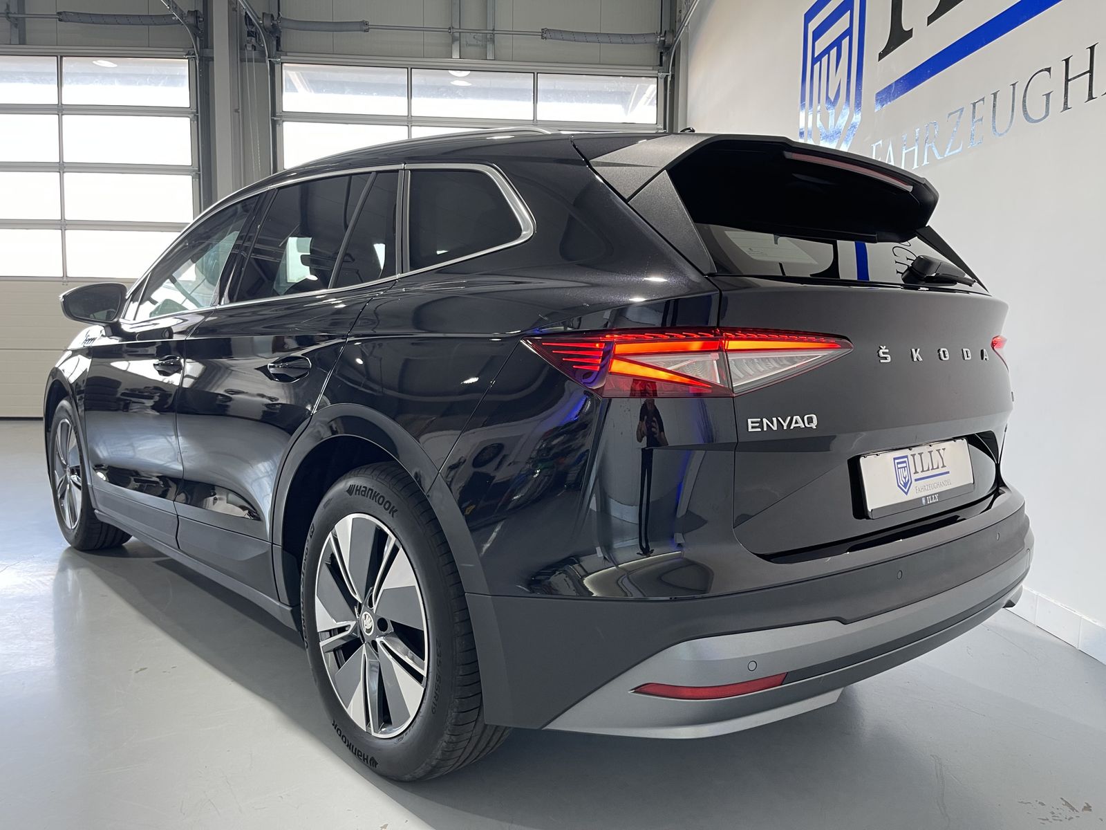 Fahrzeugabbildung SKODA Enyaq 60 Loft*AHK*LED-Matrix*