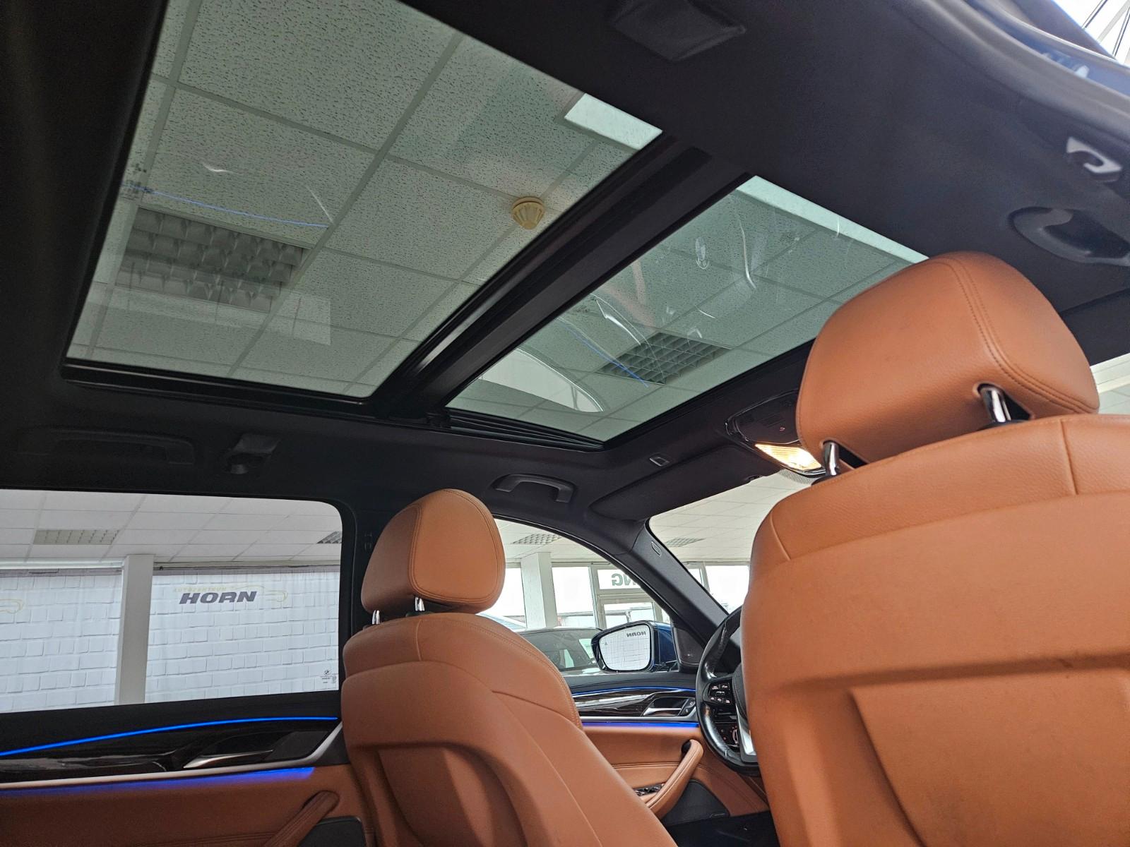 BMW 530 5 Touring 530 d Luxury Line/Panorama/360 Cam