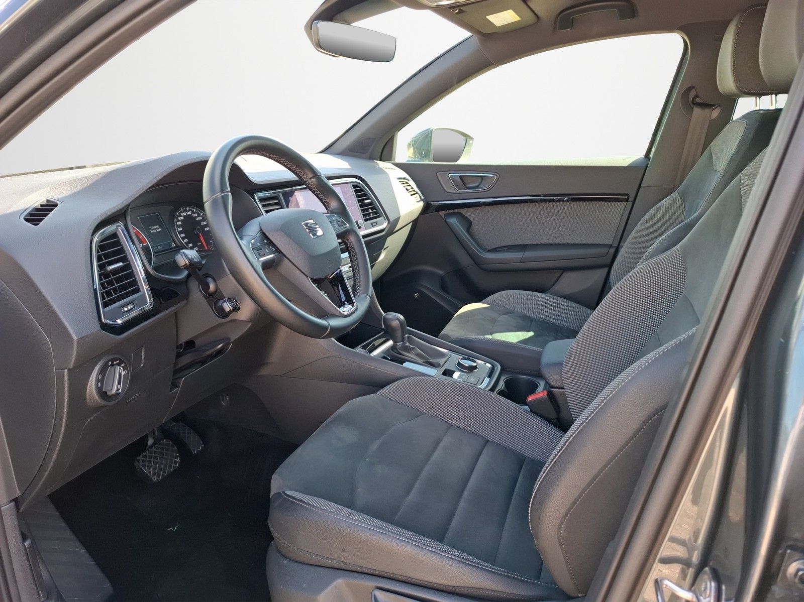 SEAT Ateca 1.5 TSI Xcellence DSG/ NAVI / LED / ACC / - Image 9