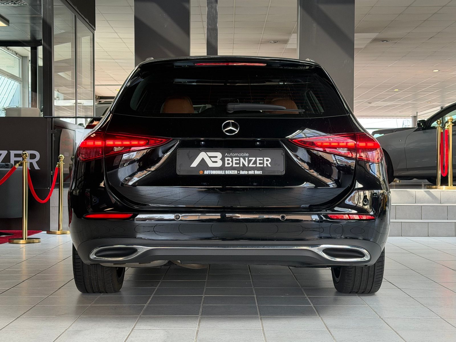 Fahrzeugabbildung Mercedes-Benz C 220d T /KEYLESS/MEMORY/KAMERA/AMBIENTE/ACC++/