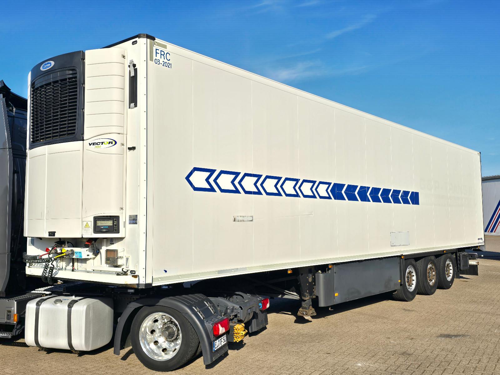 Schmitz Cargobull SKO 24/L - 13.4 FPK 60 *Rohrbahn *Meat *Fleisch