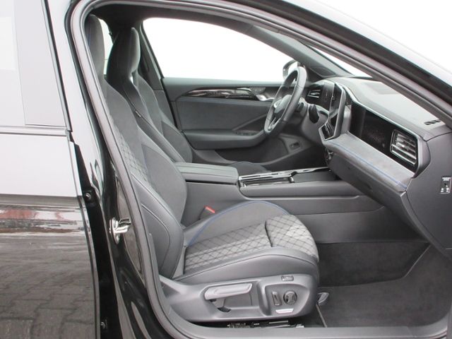 Passat Variant 2.0 TDI DSG R-Line Black-Style IQ