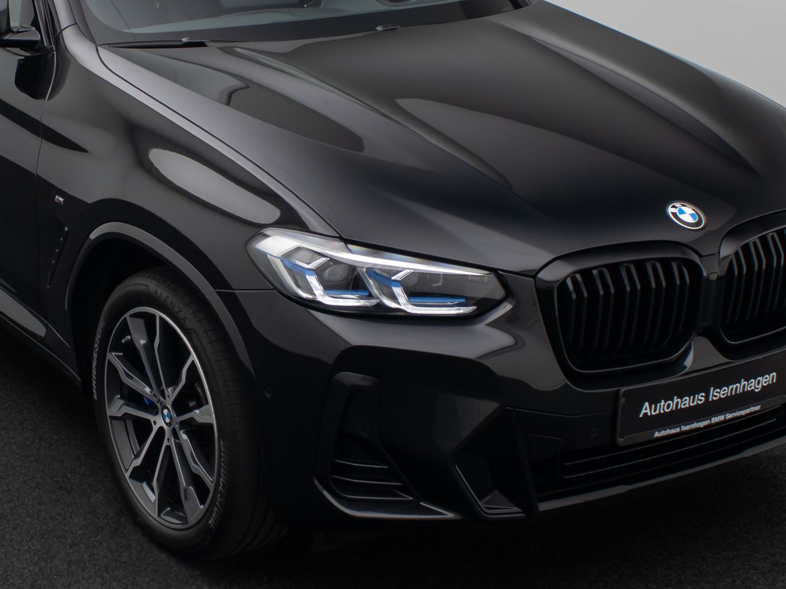 Fahrzeugabbildung BMW X3 M40i Panorama HUD DAB HiFi Laser Kamera 20"