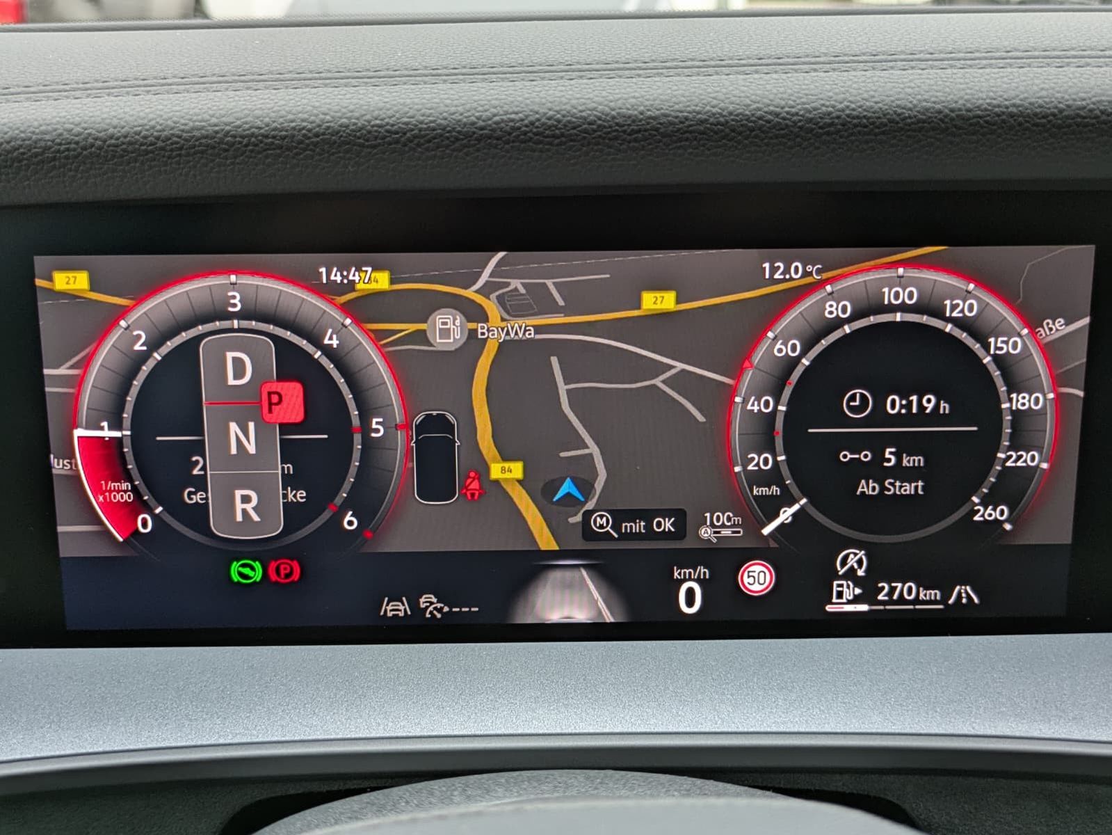 Fahrzeugabbildung Volkswagen Tayron 2.0 TDI 4M R-Line BLACK*7Si*MATRIX*PANO