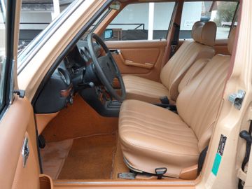 Mercedes 280 - 10