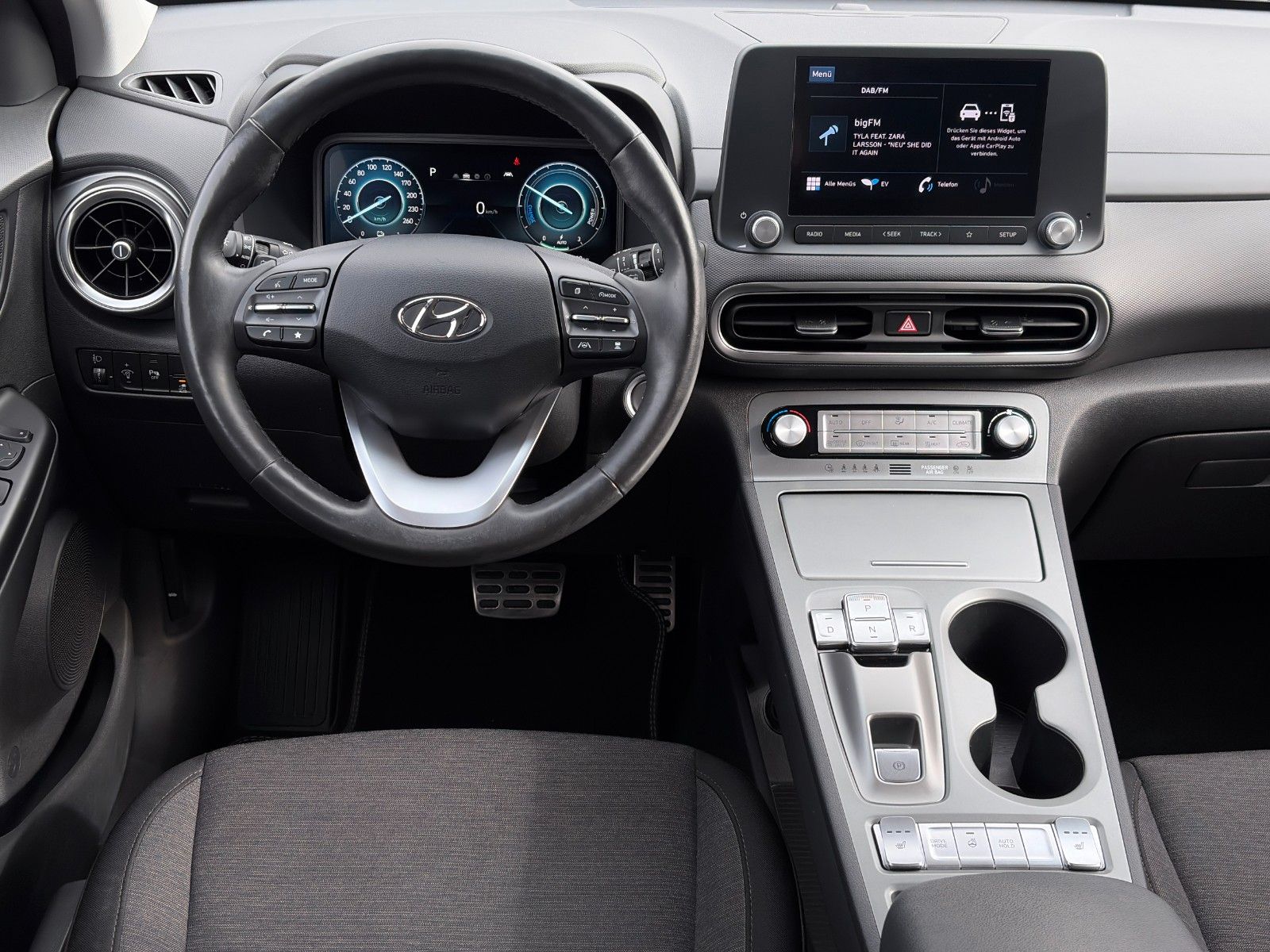 Fahrzeugabbildung Hyundai KONA E Select SHZ LHZ ACC PDC CAM CarPlay Navi
