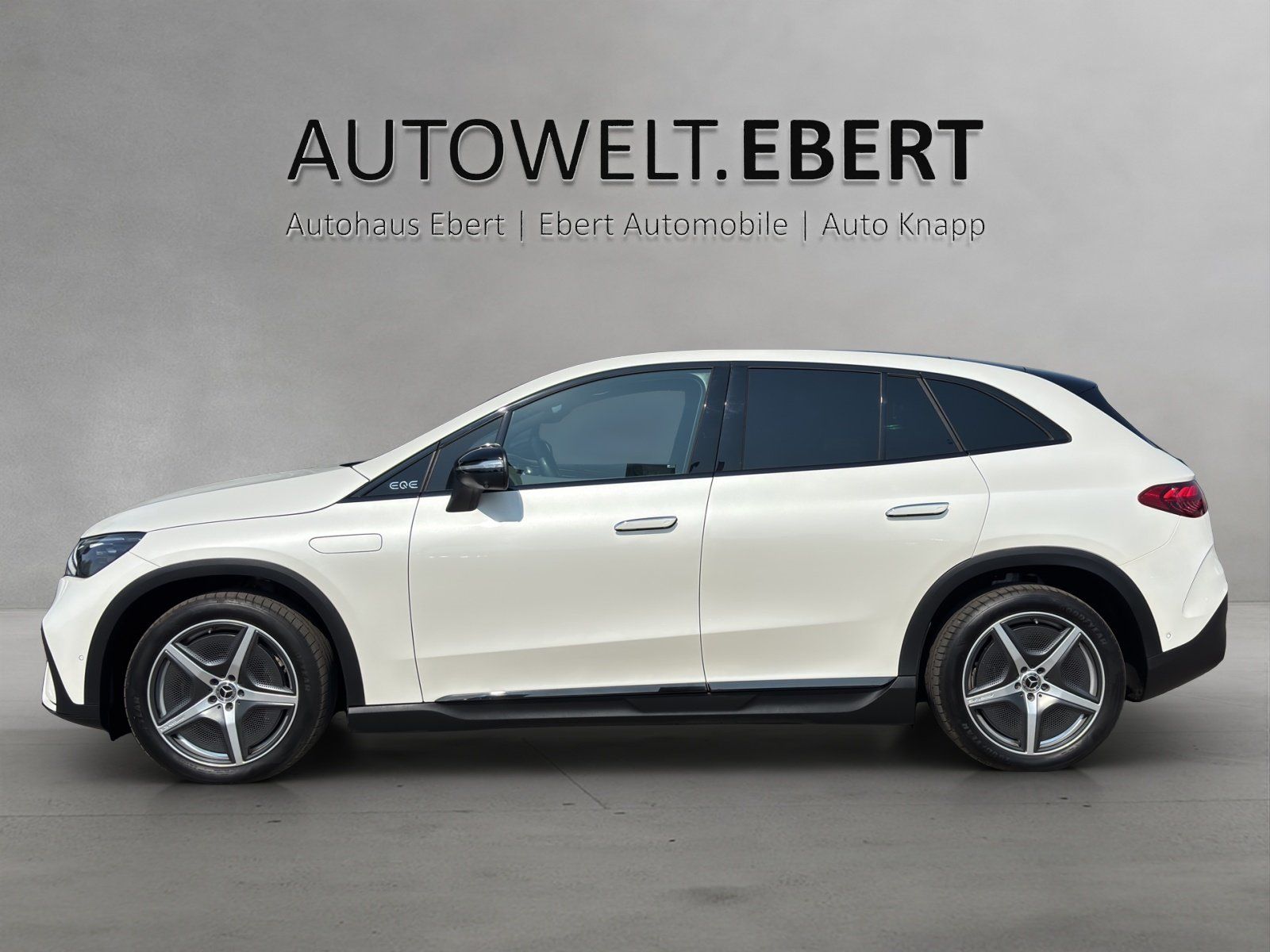 Fahrzeugabbildung Mercedes-Benz EQE 350 SUV AMG Prem+ HYPER AIRMATIC AHK 22KW TV