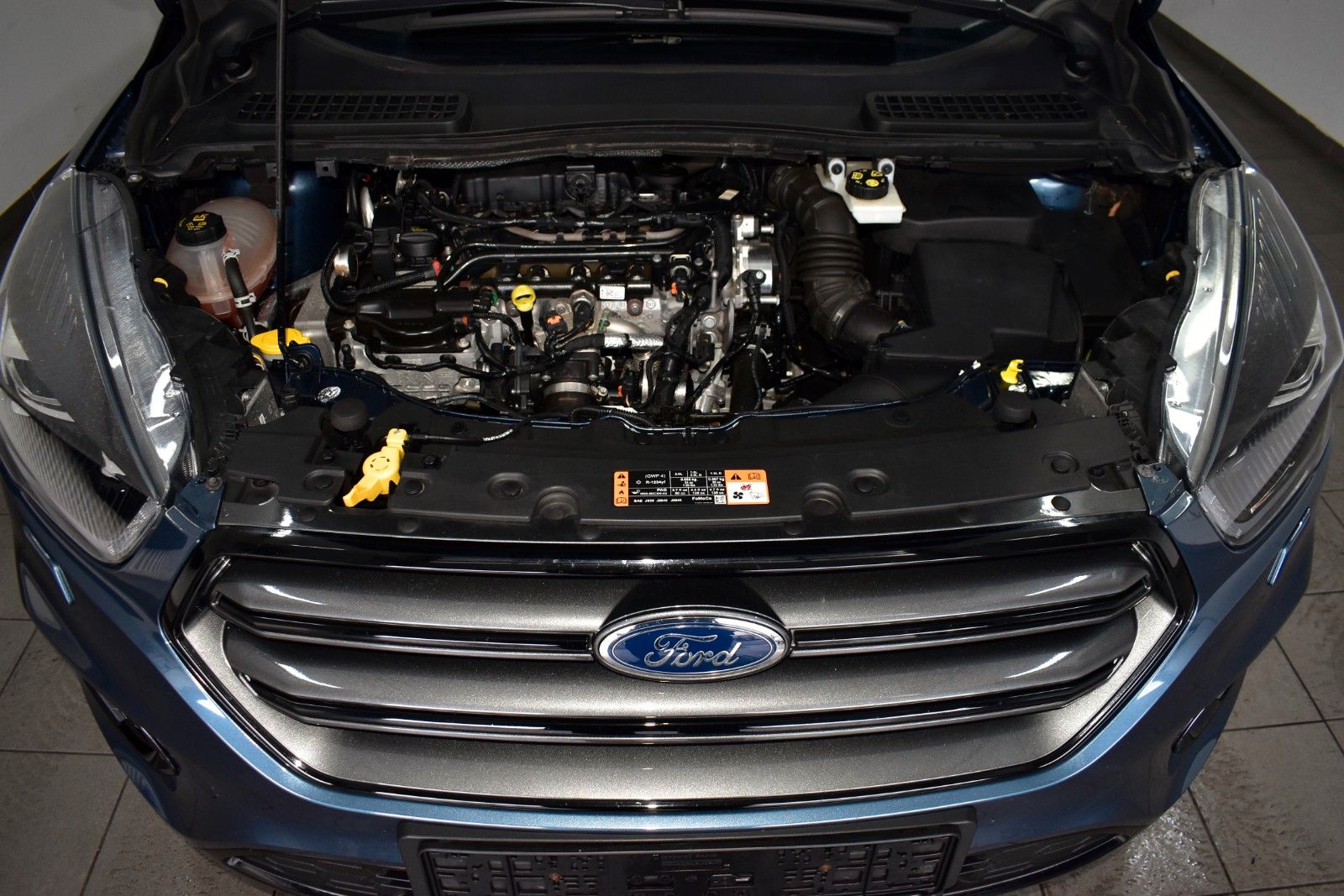 Fahrzeugabbildung Ford Kuga ST-Line T.Leder,Navi,Xenon,Kamera,SH,PDC