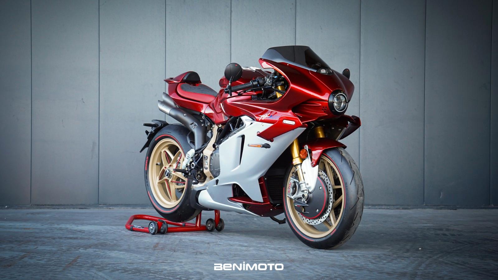 MV Agusta Superveloce 1000 Serie ORO n3