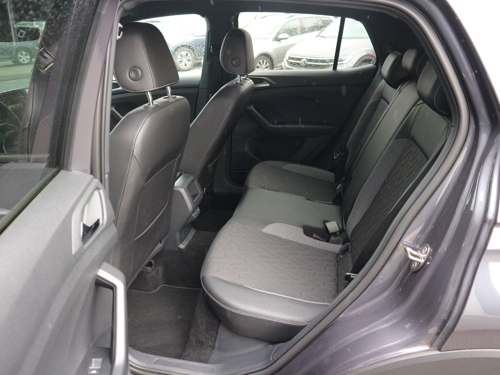 Volkswagen T-Cross - Bild 9