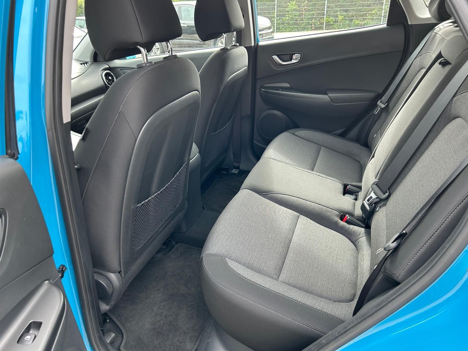 Fahrzeugabbildung Hyundai Kona Select°64 kWh°Kamera°1.Hand°