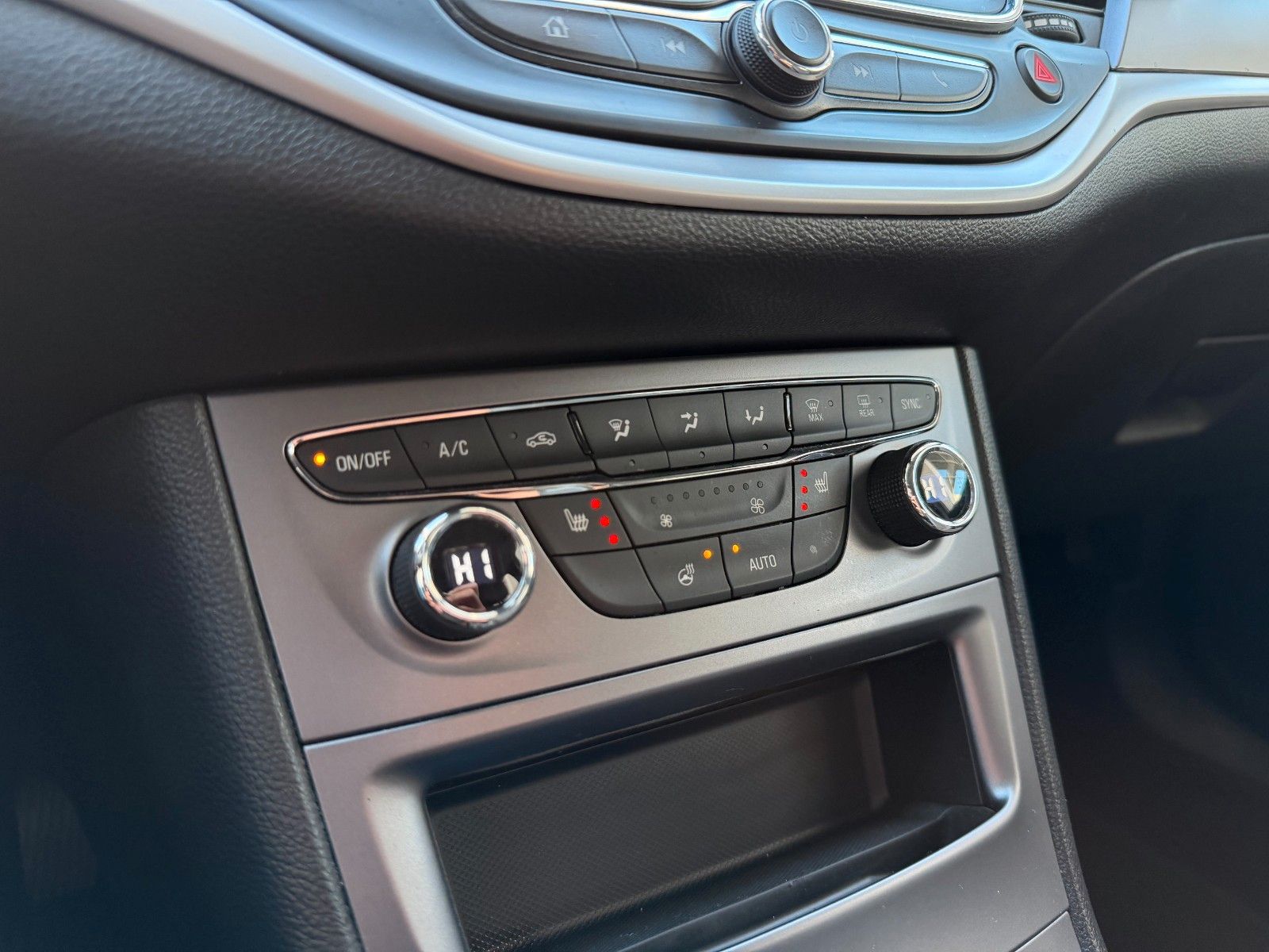 Fahrzeugabbildung Opel Astra K ST Business Edition 110PS Navi/Kamera!