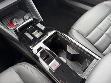 Citroën C4 Max Hybrid 145 Kam.+KeyLess+LED+Navi+SHZ
