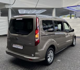 Ford Grand Tourneo - 6