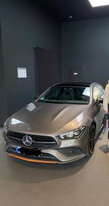 Mercedes-Benz CLA 220 Shooting Brake EDITION ONE  - graue Mercedes-Benz CLA 220 Shooting Brake