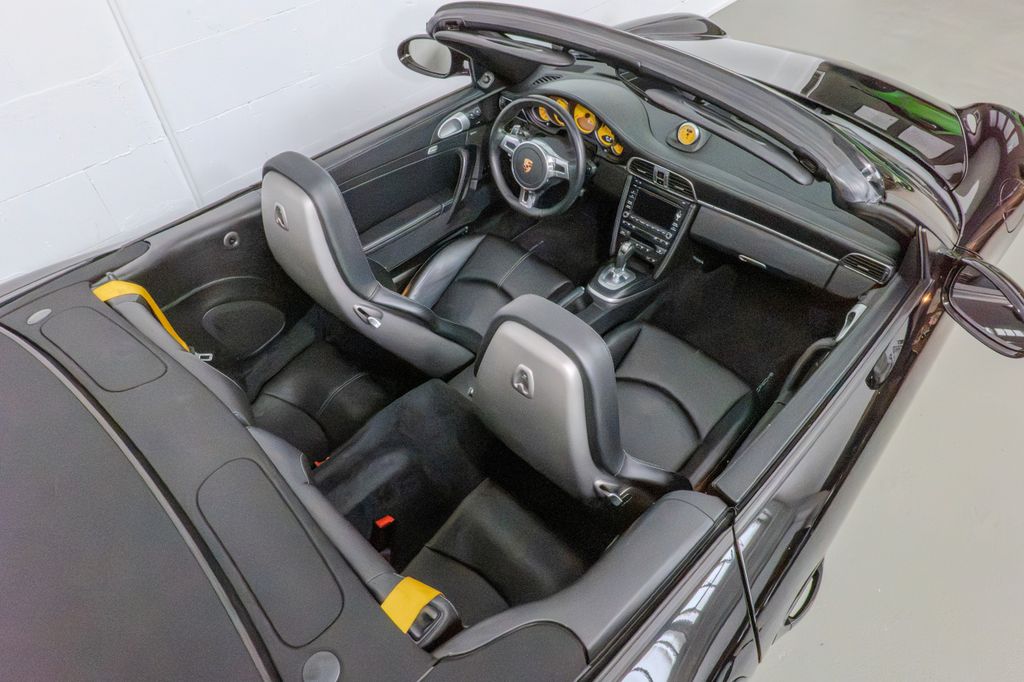 PORSCHE 997 2011