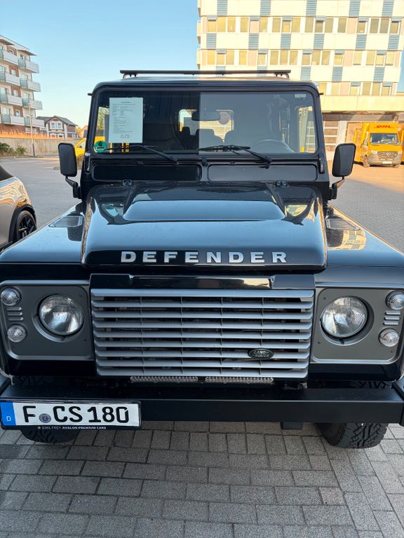 Image of Land Rover Defender