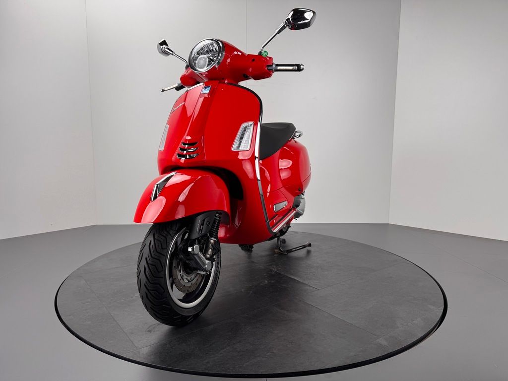 Fahrzeugabbildung Vespa GTS 300 SUPER HPE E5 *TOP-ZUSTAND