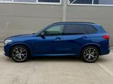 BMW X5 M50d | TV | AIR | TOP - blaue BMW X5 M50