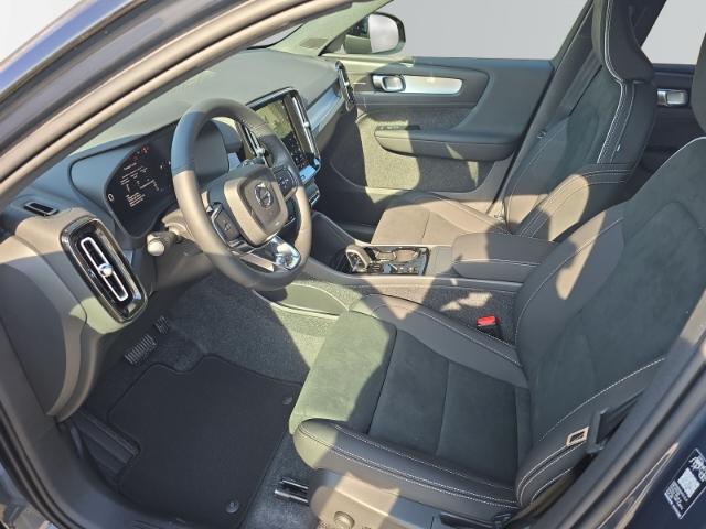Volvo XC40 B3 Mild-Hybrid Ultra Black Edition 360° Kam