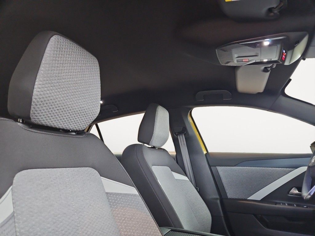 Fahrzeugabbildung Opel Astra Hybrid 107 kW Edition (L) Automatik