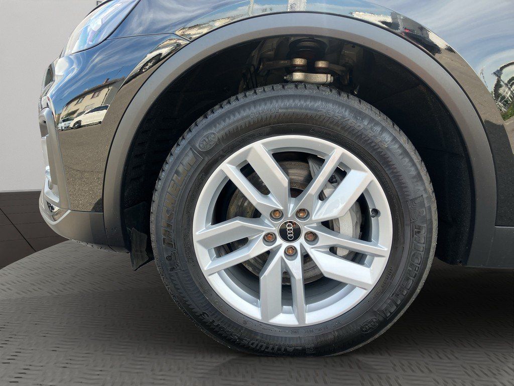 Audi Q5 50 TFSIe quattro S tronic GRA Navi AHK imagem 3