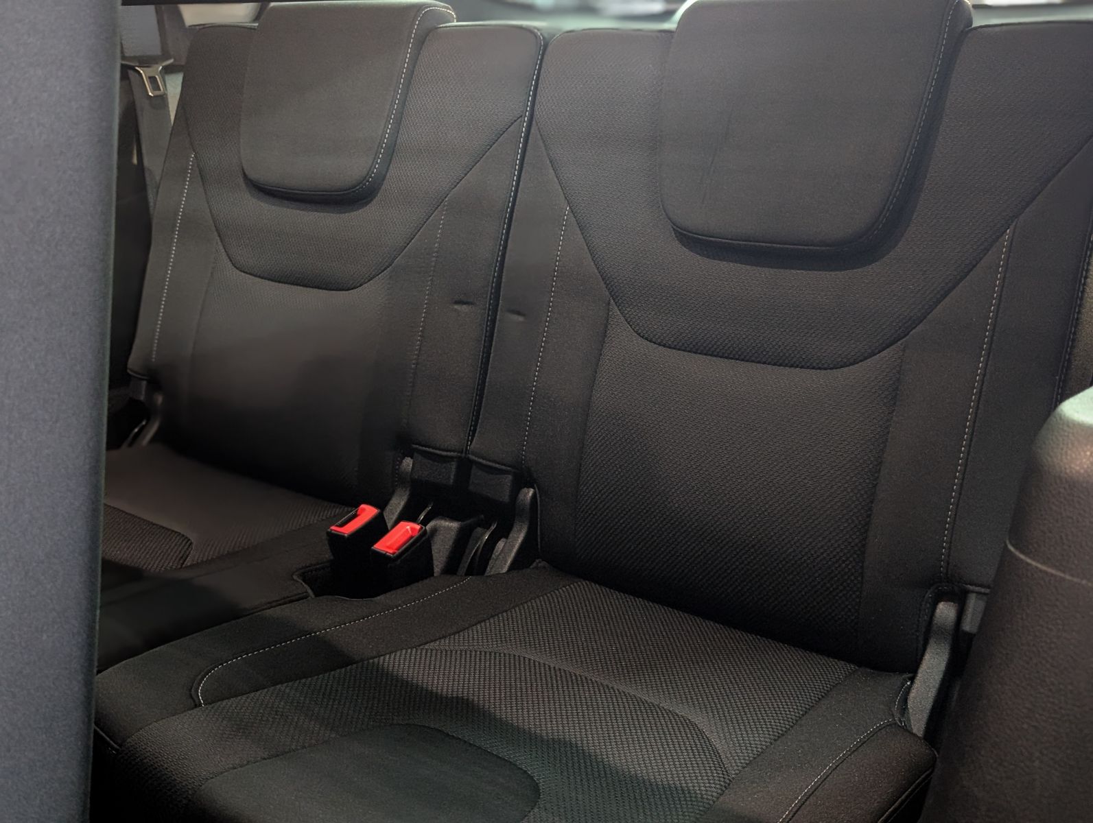 Fahrzeugabbildung Ford S-MAX Titanium TEMP KAM XENON NAVI 7-SITZER SHZ