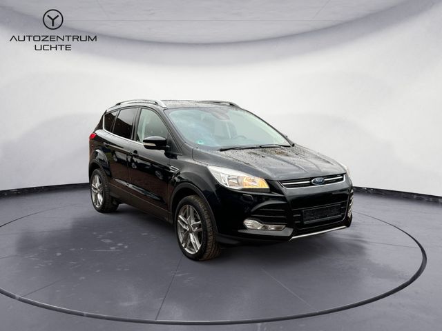 Ford Kuga Titanium/NAVI/TEILLEDER/SITZHEIZ/TEMPOMAT/