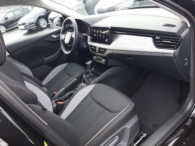Fahrzeugabbildung Skoda Kamiq Selection 1.5TSI DSG Matrix LED AHK Kamera