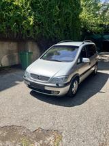 Opel Zafira 2.2 16V Comfort Comfort 7 Sitzer - Opel Zafira Comfort mit Benzin-Antrieb