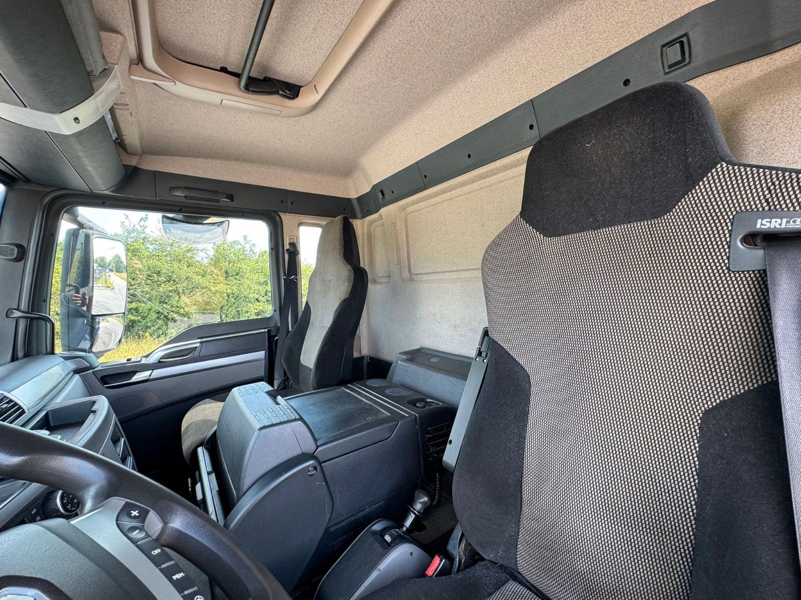 Fahrzeugabbildung MAN TGS 18.420 4X4 BLS 2 SK mit HIAB X-HiDuo 138 BS-