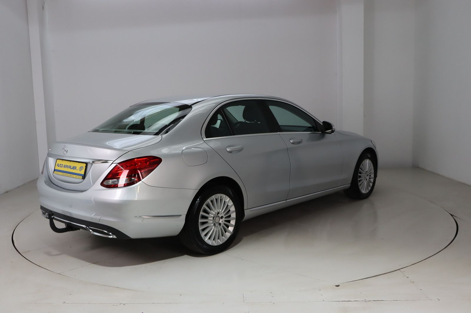 Fahrzeugabbildung Mercedes-Benz C 180 CGI Exclusive * Navi * Sitzhzg * TOP