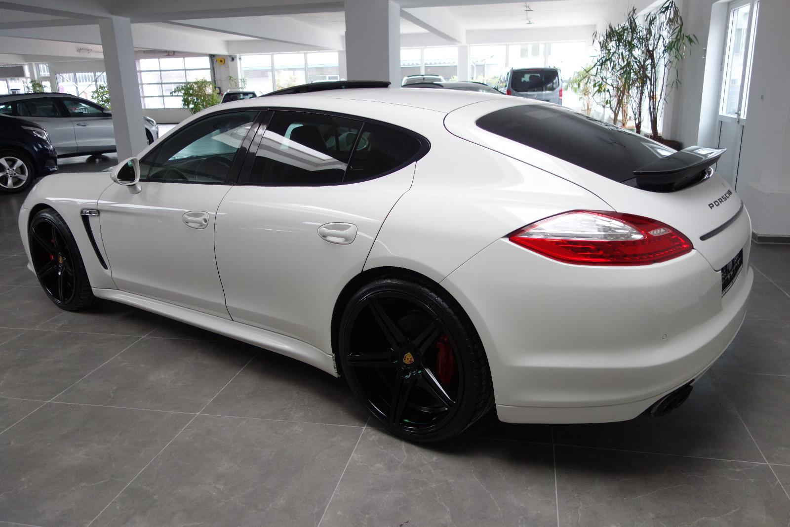 Porsche Panamera 4S 4.8 V8 400ch PDK Pack GTS Design 22" BOSE Toit ouvrant Échappement sport Caméra PASM