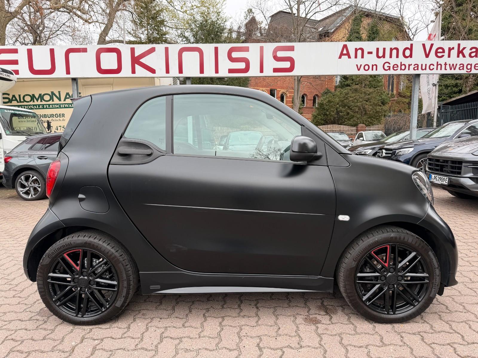 Smart fortwo 66kW DCT BRABUS tailor made**pure black*
