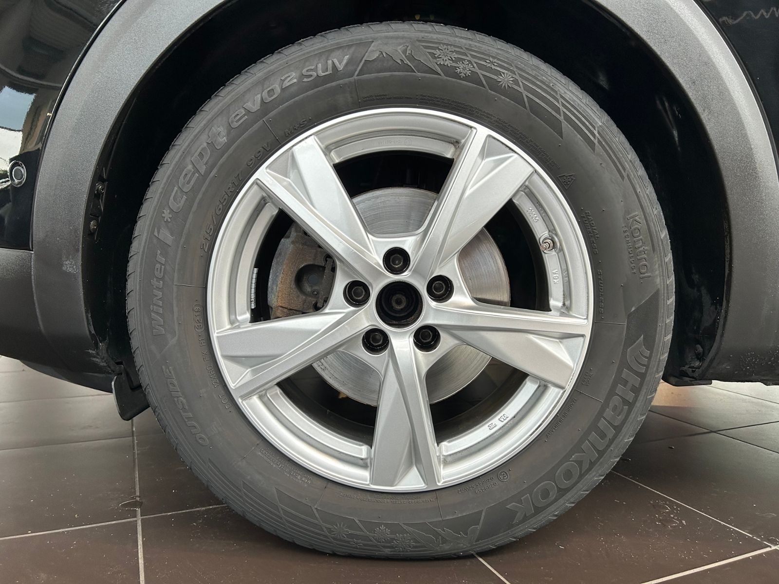 Fahrzeugabbildung Peugeot 3008 Allure KLIMA LED NAV SHZ ALU