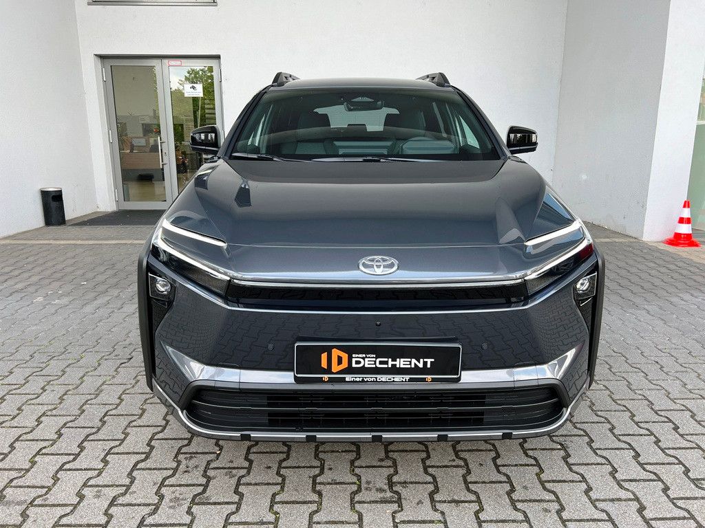 Fahrzeugabbildung Toyota bZ4X Touring 75 kWh Teamplayer 360° Kamera