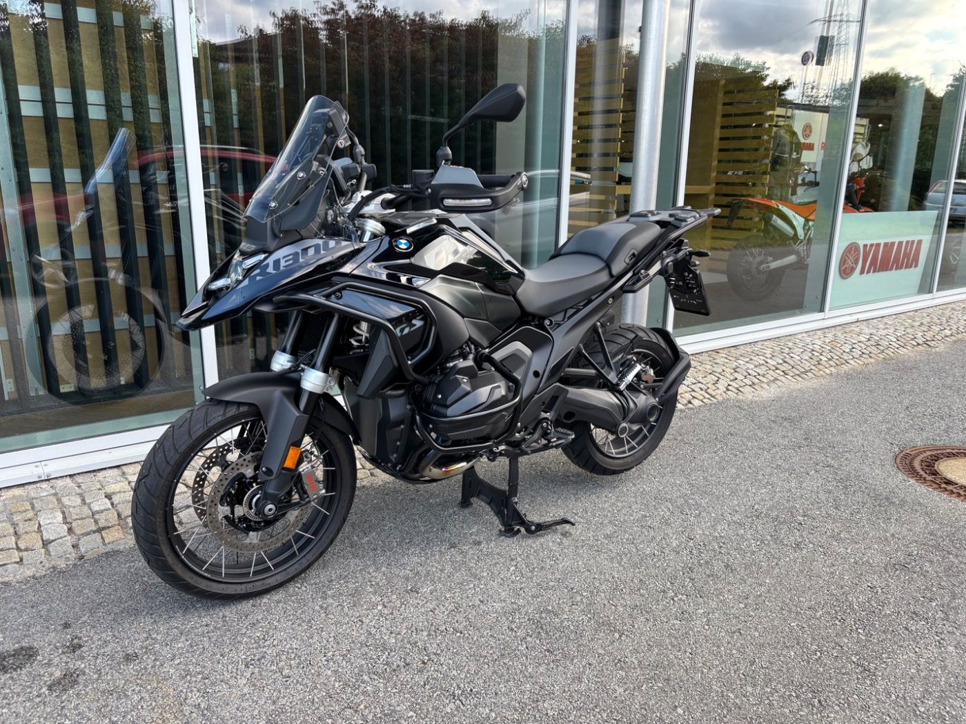 Fahrzeugabbildung BMW R 1300 GS Triple Black