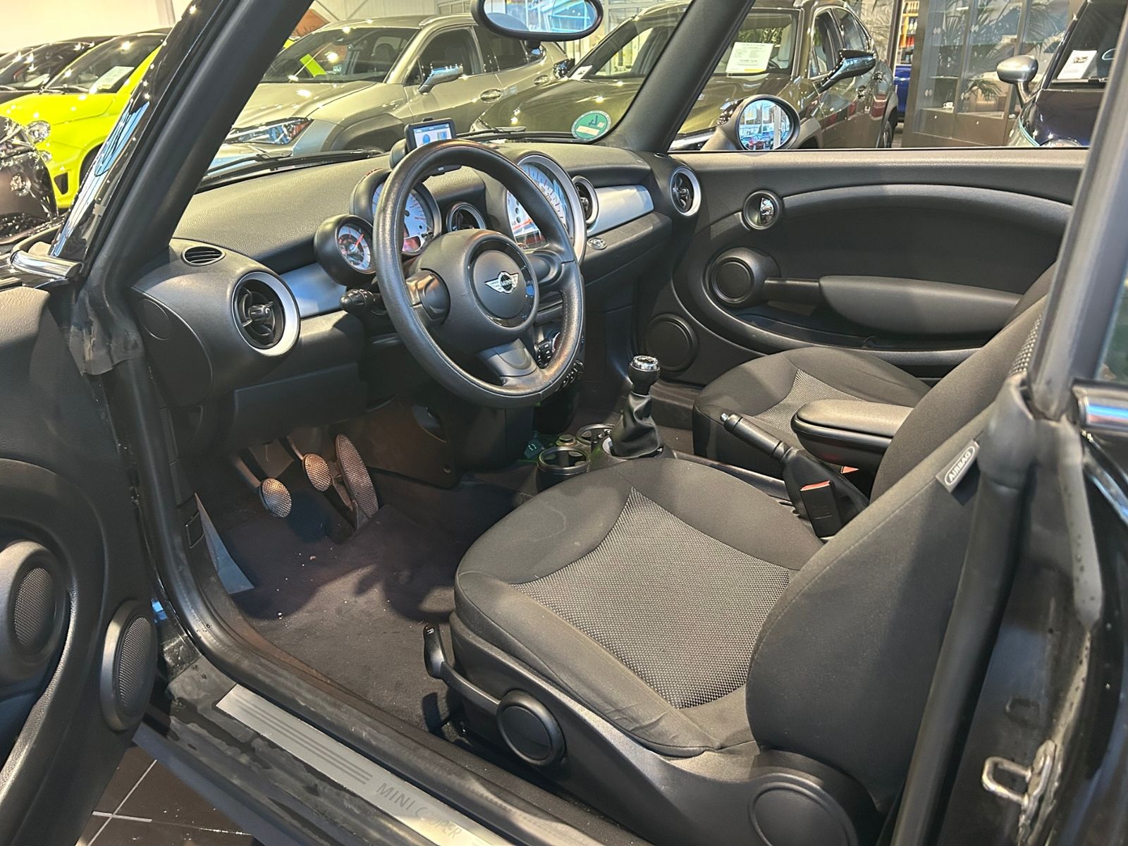 Fahrzeugabbildung MINI Cooper Cabrio *Klimaautomatik*SHZ*