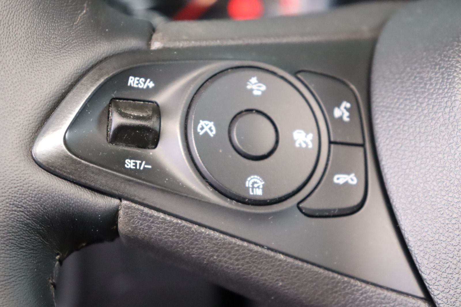 Fahrzeugabbildung Opel Astra K Sports Tourer 1.4 Turbo * LED Matrix * I