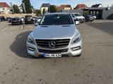 Mercedes-Benz ML 350 BlueTEC 4MATIC - - gebrauchte Mercedes-Benz ML 350 aus dem Jahr 2012
