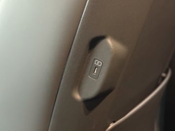 Kia EV3 58,3kWh Earth WP 360 Kamera 19" Elek. Heckkl