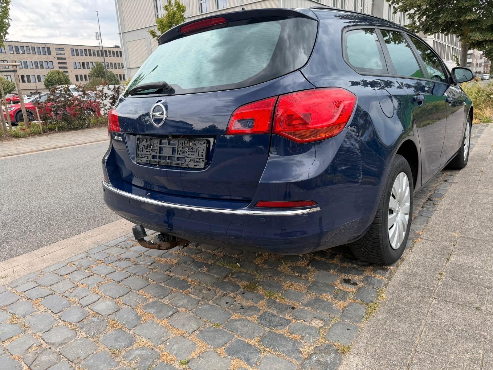 Opel Astra 2015 — engine 1.598 cm³, 116 HP (85kW)