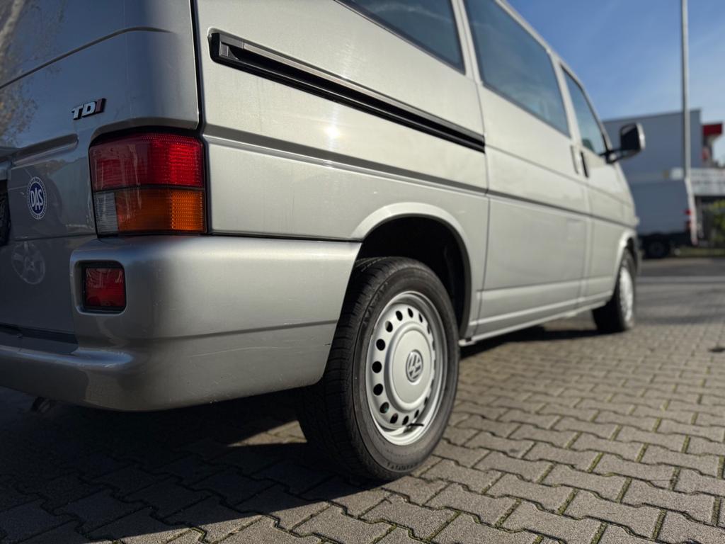 Volkswagen T4 Caravelle