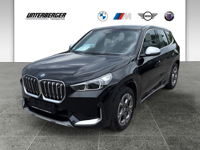 BMW iX1 xDrive30 SHZ DAB